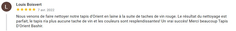 Commentaire 5 étoiles d'un client satisfait par notre service de nettoyage de tapis.